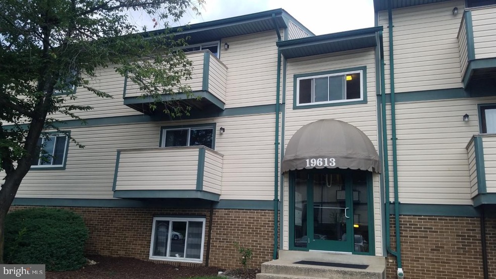 19613 Gunners Branch Rd unit J, Germantown, MD 20876 - photo 1
