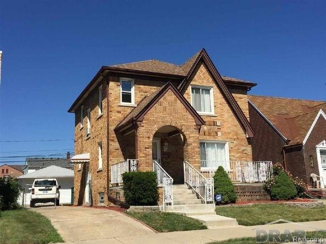 GRAND EAST DEARBORN COLONIAL