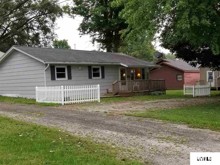 630 S Sheridan St, Lincoln, IL 62656 - photo 1