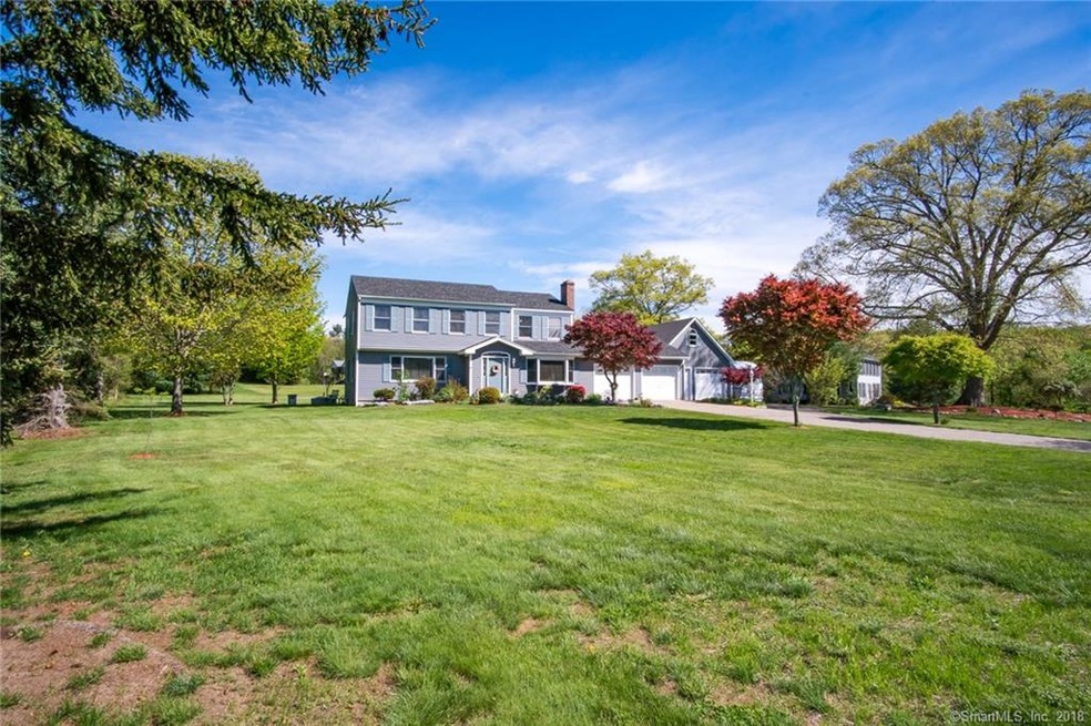 13 Molleur View Dr, Beacon Falls, CT 06403 - photo 1