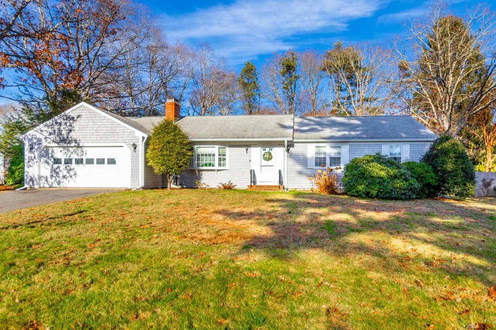 Front of 3 bed/2 bath Ranch