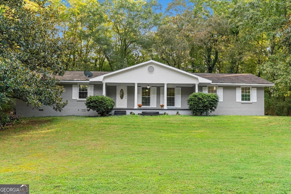 228 Woodland Cir NW, Calhoun, GA 30701 - photo 1