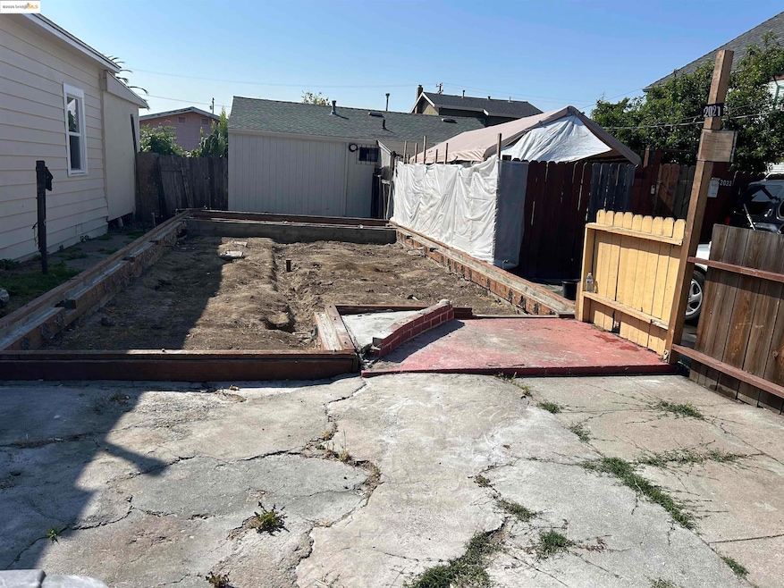 2021 27th Ave, Oakland, CA 94601 - photo 1