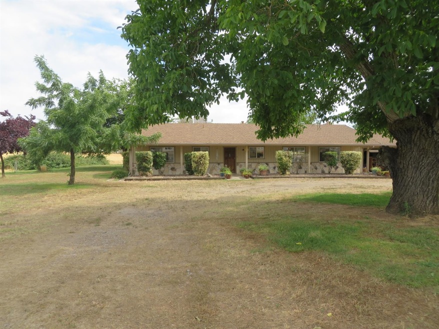 14488 E Collier Rd, Acampo, CA 95220 - photo 1