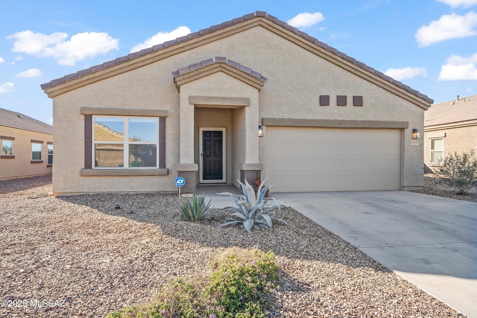 11617 W Tom Henry Way, Marana, AZ 85653 - photo 1