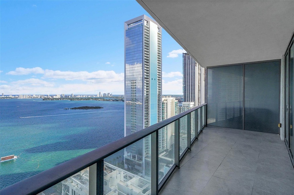 Icon Bay unit 3407, Miami, FL 33137 - photo 1