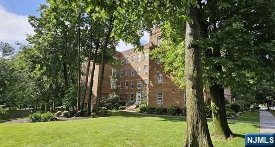 250 Broad Ave unit 4D, Leonia, NJ 07605 - photo 1