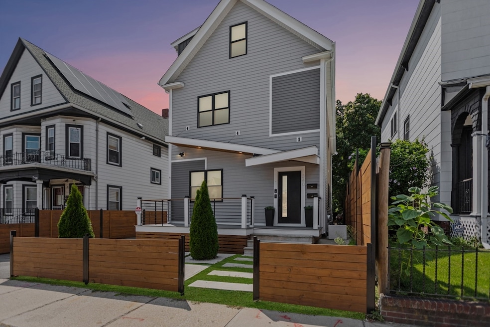 340 Main St, Everett, MA 02149 - photo 1