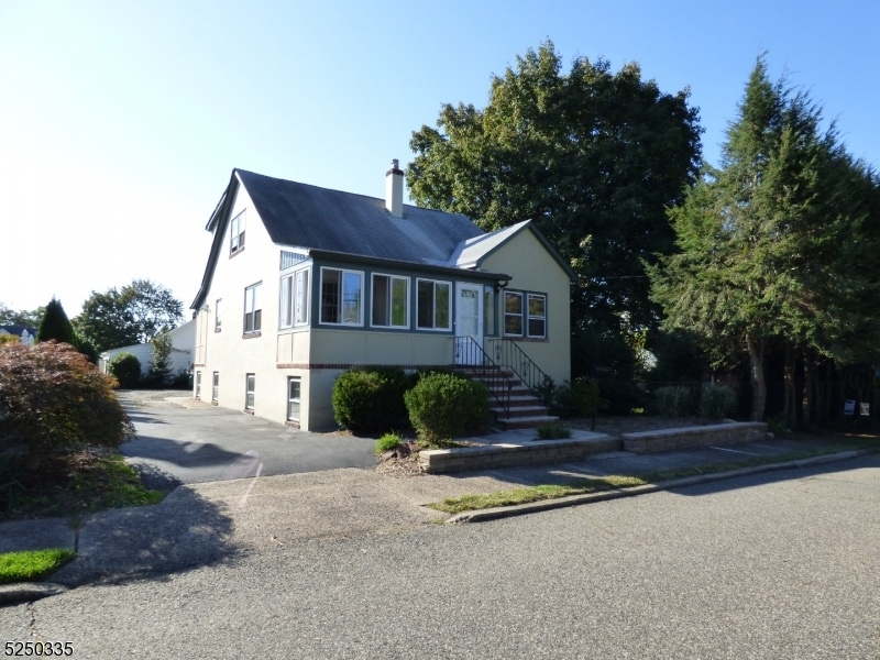 2-38 26th St unit 2X, Fair Lawn, NJ 07410 - photo 1