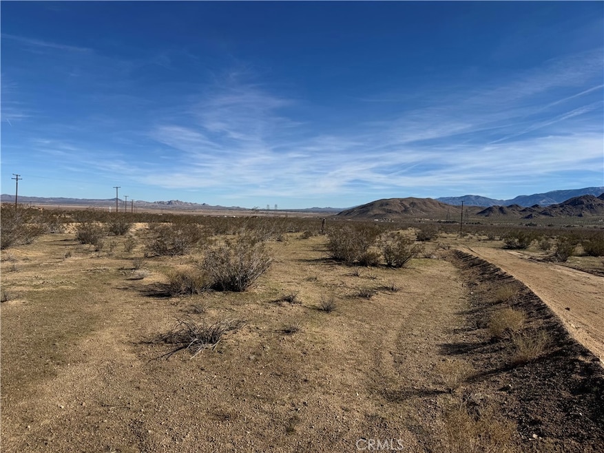 0 Cove Rd unit HD25265376, Lucerne Valley, CA 92356 - photo 1