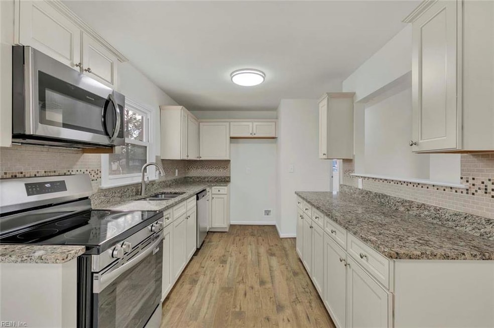 1110 74th St, Newport News, VA 23605 - photo 1