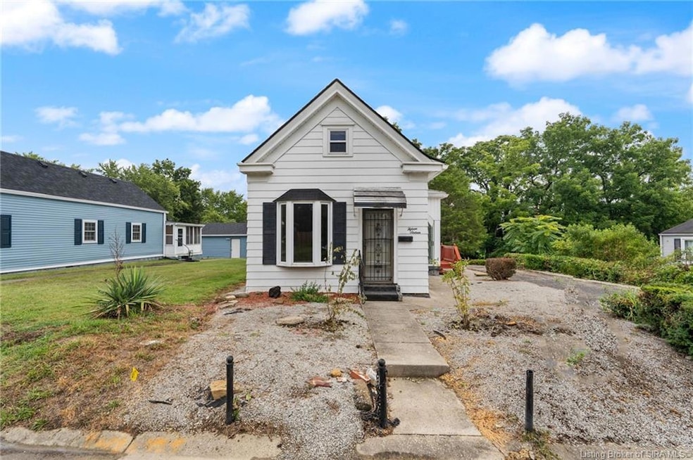 1516 Walnut St, New Albany, IN 47150 - photo 1