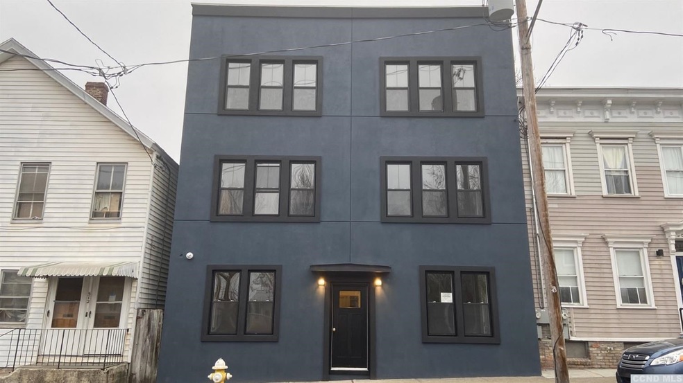 514 State St unit 1, Hudson, NY 12534 - photo 1