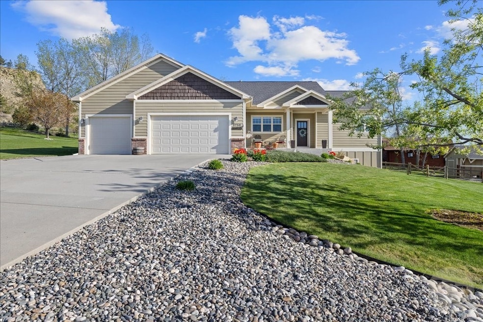 Under Contract $549,900
