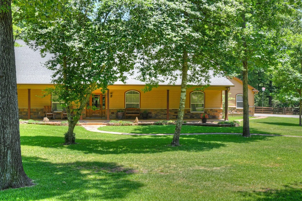 11969 White Oak Place, Conroe, TX 77385 - photo 1