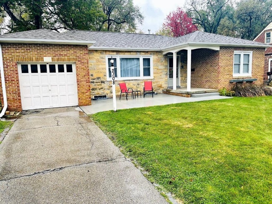 2108 53rd St, Des Moines, IA 50310 - photo 1