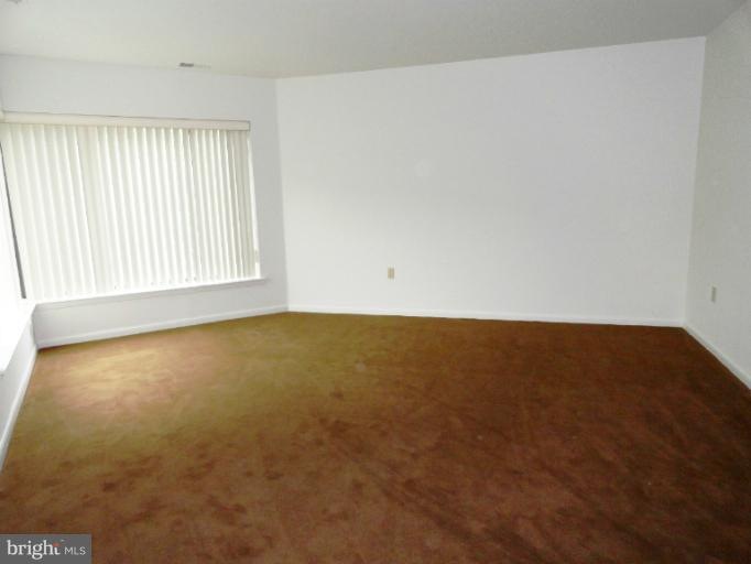 3041 Fallstaff Rd unit 506D, Baltimore, MD 21209 - photo 1