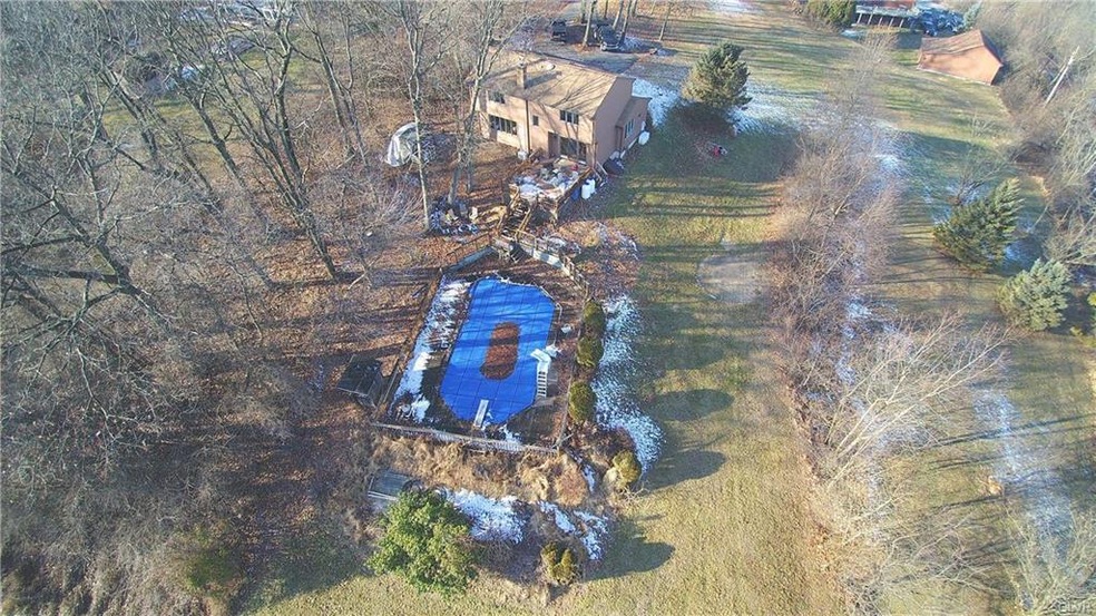 2154 Ranch Rd, Slatington, PA 18080 - photo 1