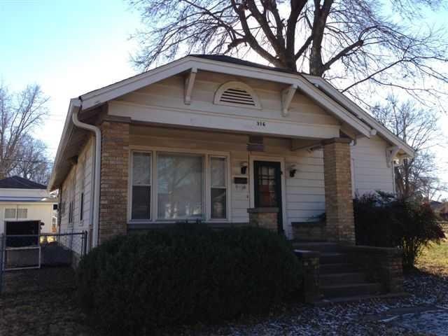 316 W Cherry St, Rogers, AR 72756 - photo 1