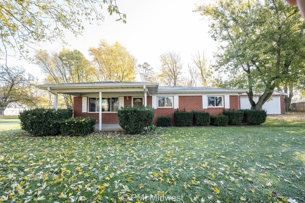 11638 N Division Rd, Fountaintown, IN 46130 - photo 1