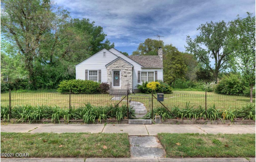 529 Euclid Blvd