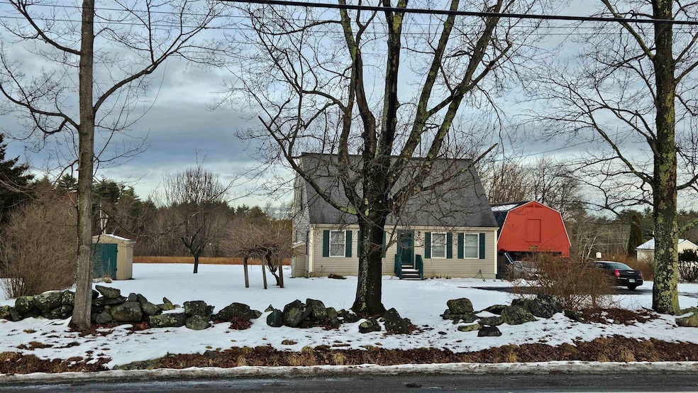 676 Salmon Falls Rd, Rochester, NH 03868 - photo 1