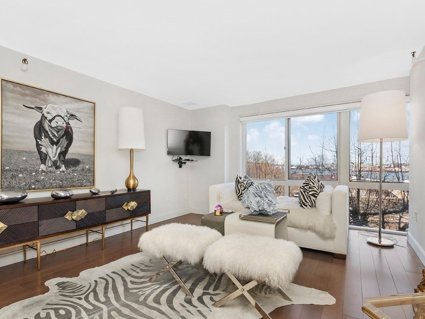 Parris Landing unit 5402, Charlestown, MA 02129 - photo 1