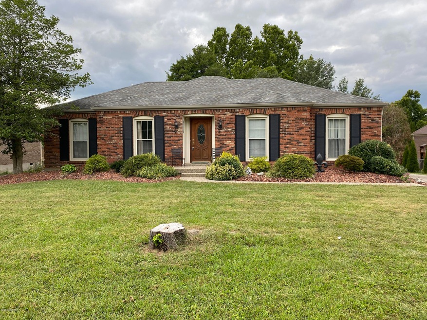 8110 Cortland Dr, Louisville, KY 40228 - photo 1