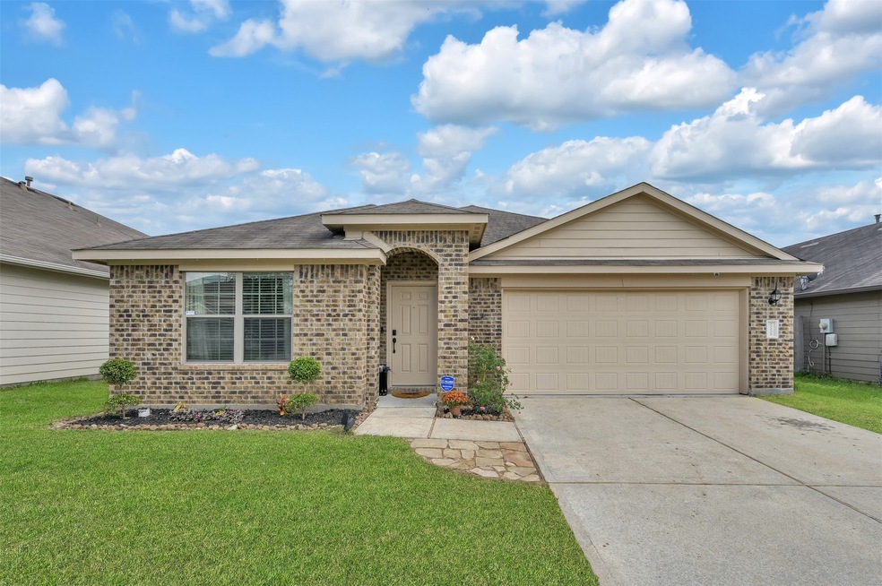 23238 Gallanda Dr, Magnolia, TX 77354 - photo 1