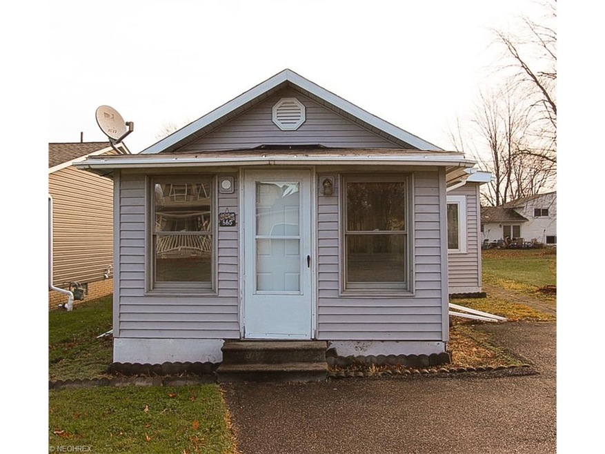 665 Pasadena Ave, Sheffield Lake, OH 44054 - photo 1