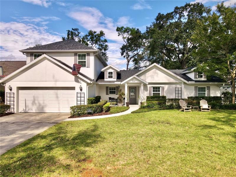 2221 Gillis Court