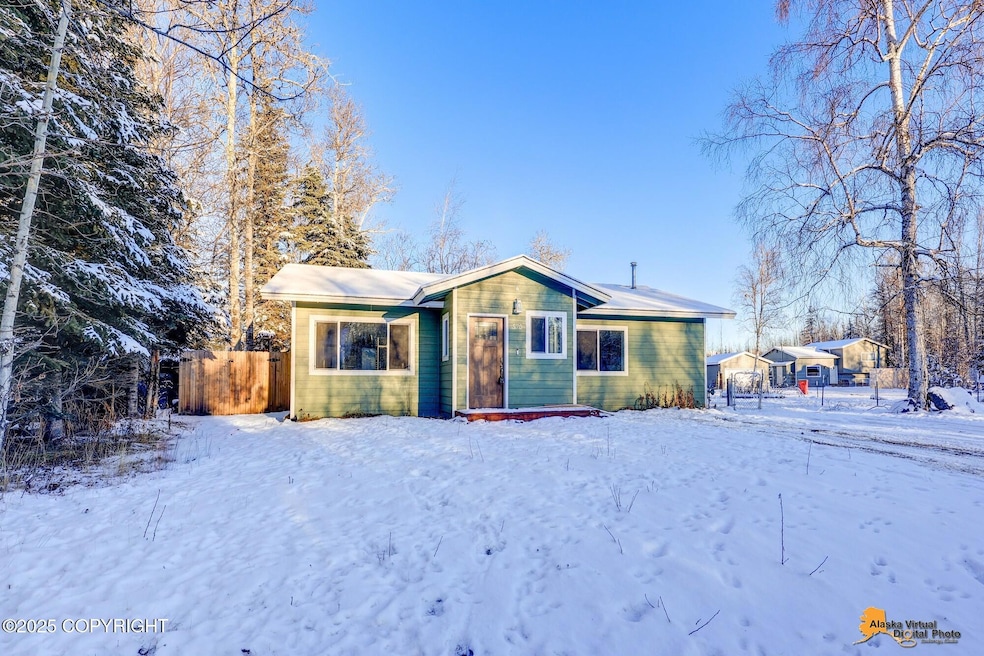 570 S Mike Cir, Wasilla, AK 99623 - photo 1