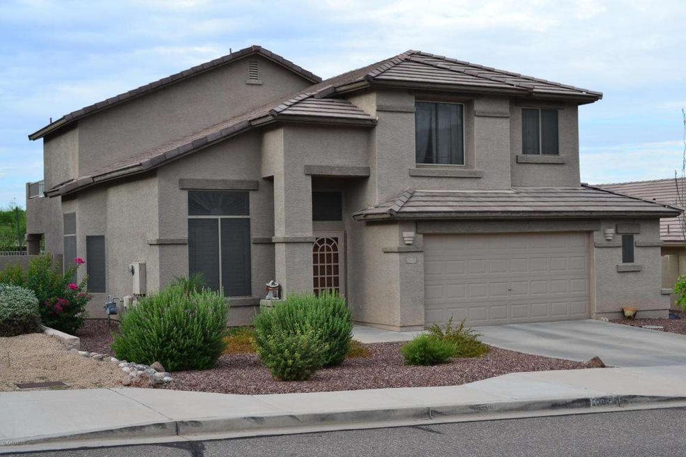 25834 N Singbush Front View