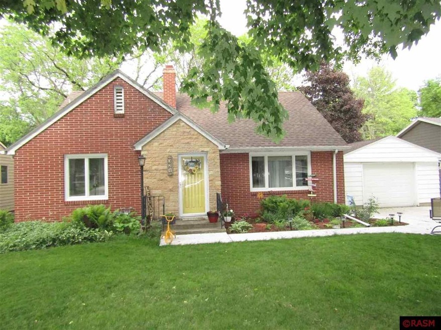 321 S Highland Ave, New Ulm, MN 56073 - photo 1