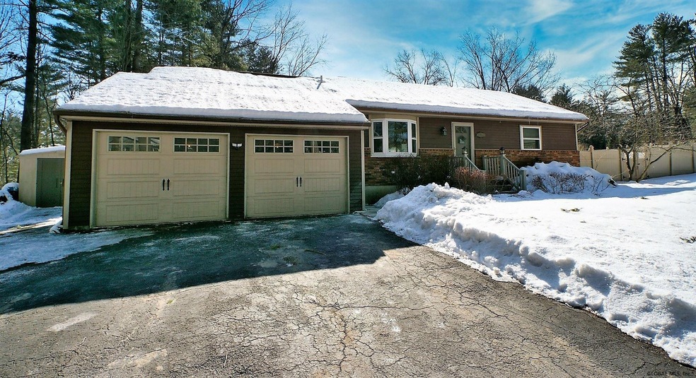 18 Kaatskill Way, Ballston Spa, NY 12020 - photo 1