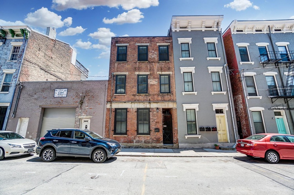 1822 Logan St, Cincinnati, OH 45202 - photo 1