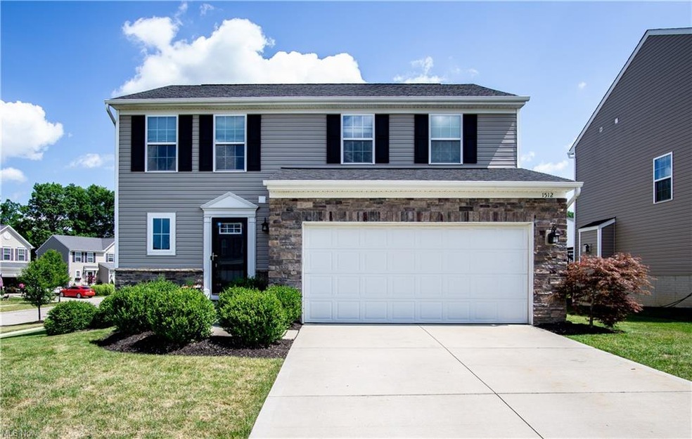 welcome home to 1512 crescent in the Meadow View neighborhood