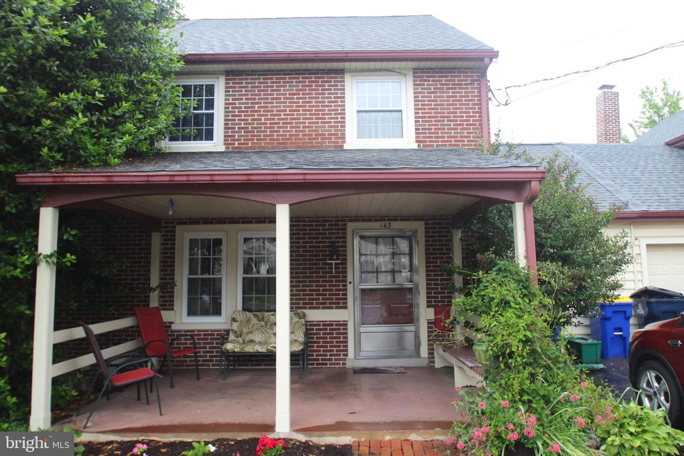 143 E Broad St, New Holland, PA 17557 - photo 1