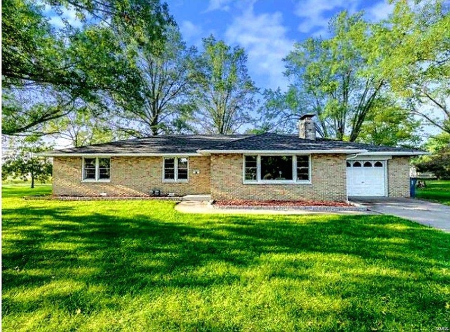 27 Lakewood Ct, Collinsville, IL 62234 - photo 1