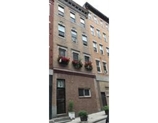 156 Salem St unit 4, Boston, MA 02113 - photo 1