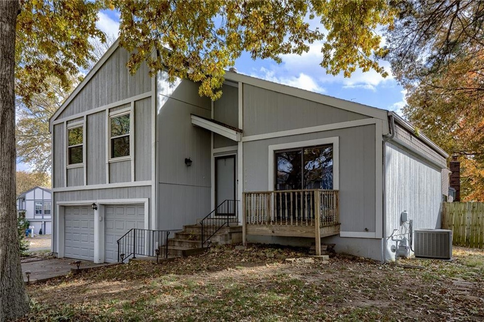 11925 W 66th Terrace, Shawnee, KS 66216 - photo 1