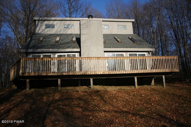 2068 Lakeview Dr E, Lake Ariel, PA 18436 - photo 1