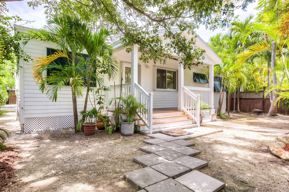 2907 Seidenberg Avenue
