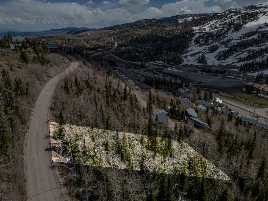 395 W Eagles Roost St unit (Woodbridge 60), Brian Head, UT 84719 - photo 1