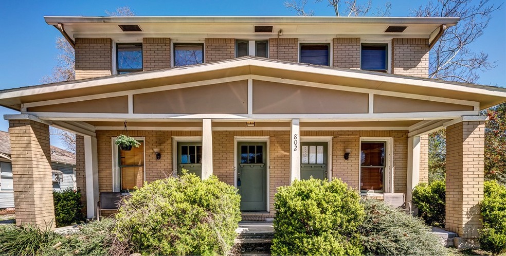 802 Columbia St unit 2, Houston, TX 77007 - photo 1