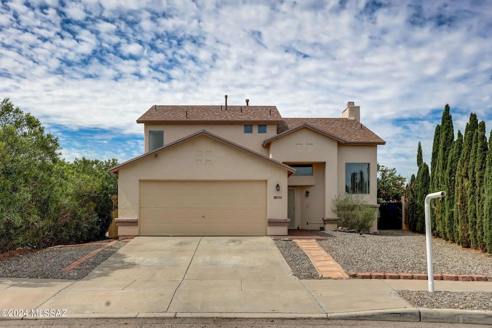 S Desert Valley Way-006