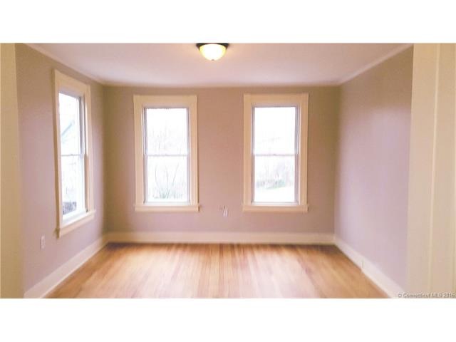 Bright and roomy living room