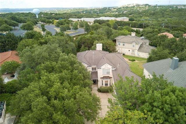 Get ready to be delighted with this estate-sized p