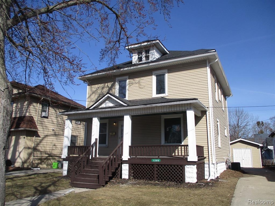 1205 Lyon St, Port Huron, MI 48060 - photo 1