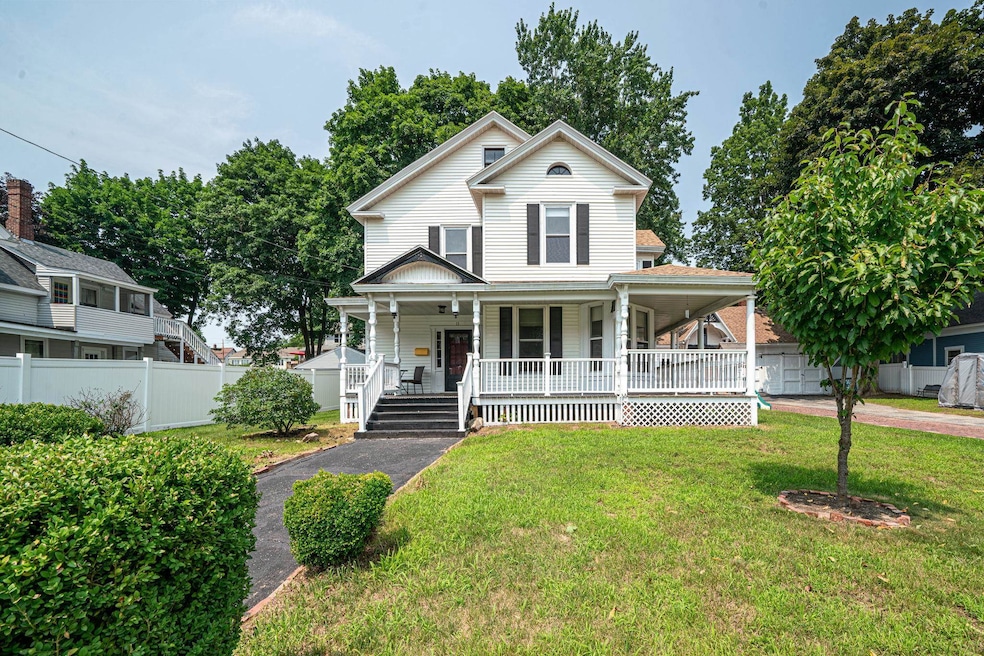 11 Maple St, Pembroke, NH 03275 - photo 1